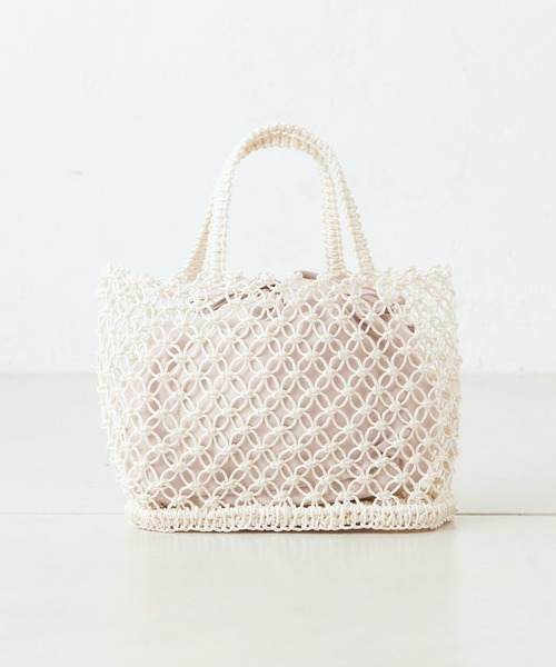 one after another NICE CLAUP（ワンアフターアナザーナイスクラップ）の「巾着セットきらきら編みバッグ（ハンドバッグ・レディース・アイボリー/ラベンダー・FREE）」の17枚目の写真