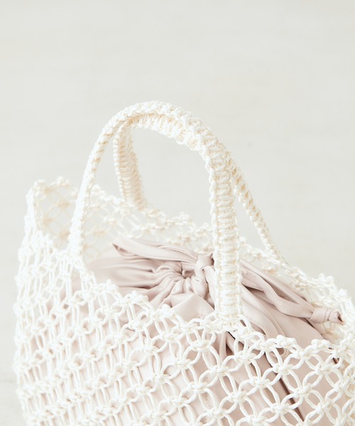 one after another NICE CLAUP（ワンアフターアナザーナイスクラップ）の「巾着セットきらきら編みバッグ（ハンドバッグ・レディース・アイボリー/ラベンダー・FREE）」の18枚目の写真