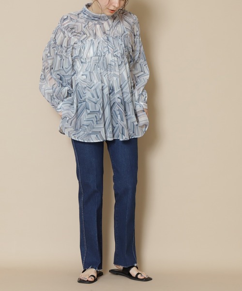 N.(N. Natural Beauty Basic)(エヌエヌナチュラルビューティーベーシック)の「バックスリットストレートデニム(その他パンツ・レディース・グレー/ブルー・SMALL/MEDIUM)」の8枚目の写真