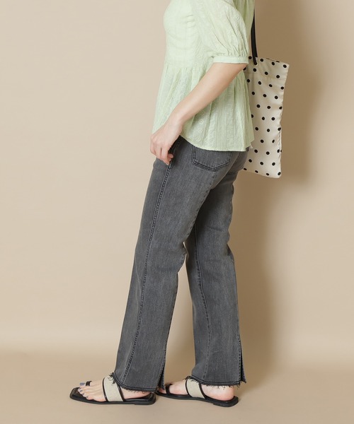 N.(N. Natural Beauty Basic)(エヌエヌナチュラルビューティーベーシック)の「バックスリットストレートデニム(その他パンツ・レディース・グレー/ブルー・SMALL/MEDIUM)」の19枚目の写真