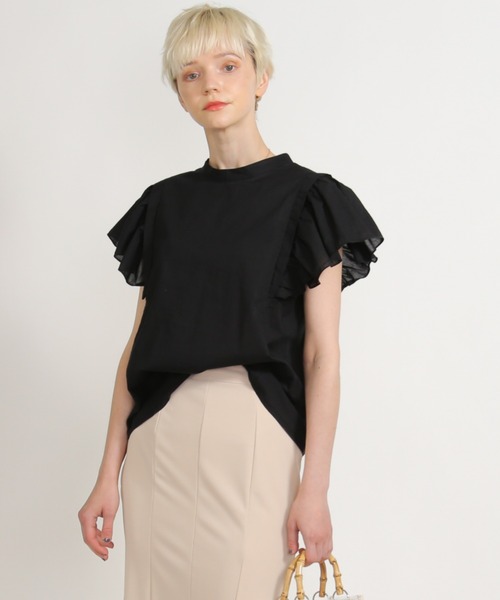 ABITOKYO（アビトーキョー）の「２WAY綿ガーゼショルダーフリルブラウス（シャツ/ブラウス・レディース・ブラック/オフホワイト/ライトグリーン・FREE）」の2枚目の写真