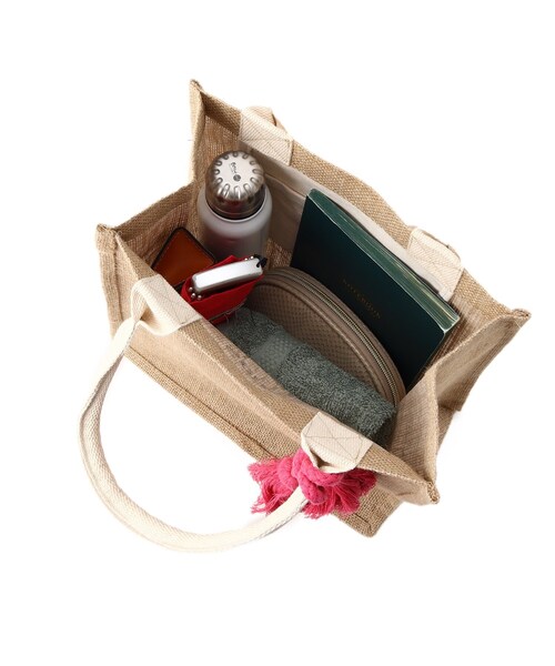 SHOO・LA・RUE（シューラルー）の「◆ジュートバッグ小（タッセル付き）（トートバッグ・レディース・ピンク系/イエロー・00）」の7枚目の写真