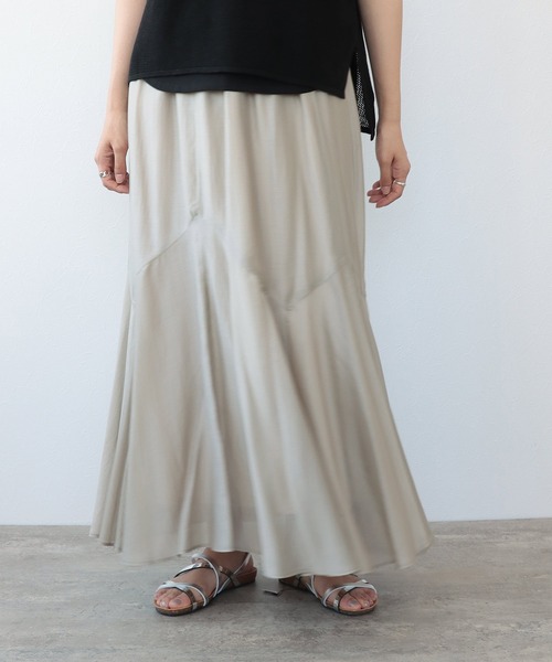 TITE IN THE STORE（ティテ　インザ　ストア）の「裾ランダム切替ロングフレアスカート（スカート・レディース・グリーン/ベージュ/イエロー・38）」の2枚目の写真