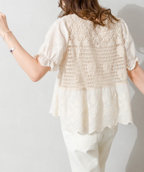 SpRay（スプレイ）の「刺繍スカラップブラウス（シャツ/ブラウス・レディース・ベージュ/オフホワイト・FREE）」の5枚目の写真