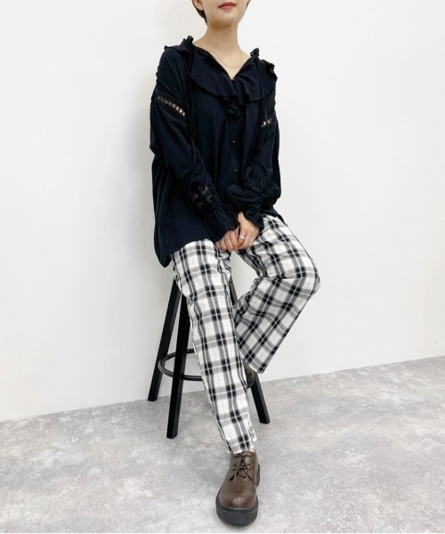 Heather(ヘザー)の「ハシゴレースブラウス 958011(シャツ/ブラウス・レディース・ホワイト/ブラック/カーキ・FREE)」の14枚目の写真