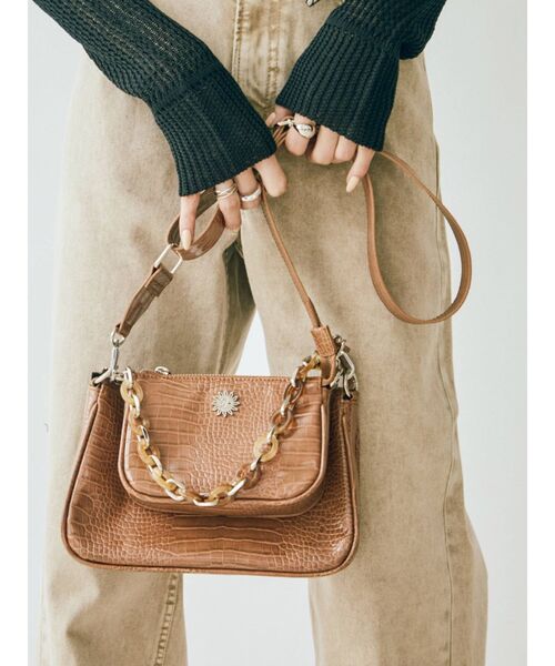 EVRIS（エヴリス）の「ツインズショルダーバッグ（ショルダーバッグ・レディース・アイボリー/ブラック/カーキ/ブラウン・FREE）」の18枚目の写真