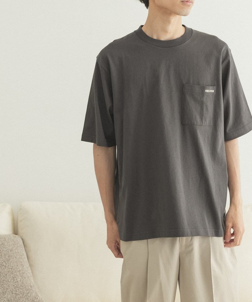 FORK&SPOON（フォークアンドスプーン）の「FORK&SPOON　オーガニックコットン刺繍ロゴTシャツ（Tシャツ/カットソー・メンズ・オフホワイト/チャコールグレー・4/5）」の3枚目の写真