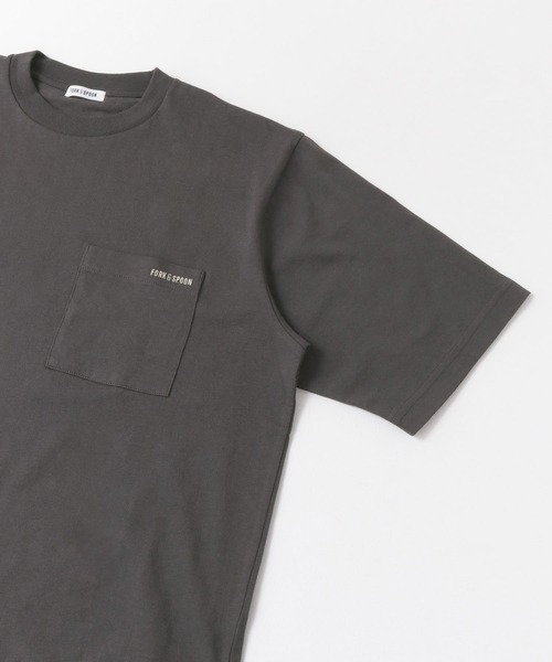 FORK&SPOON（フォークアンドスプーン）の「FORK&SPOON　オーガニックコットン刺繍ロゴTシャツ（Tシャツ/カットソー・メンズ・オフホワイト/チャコールグレー・4/5）」の12枚目の写真
