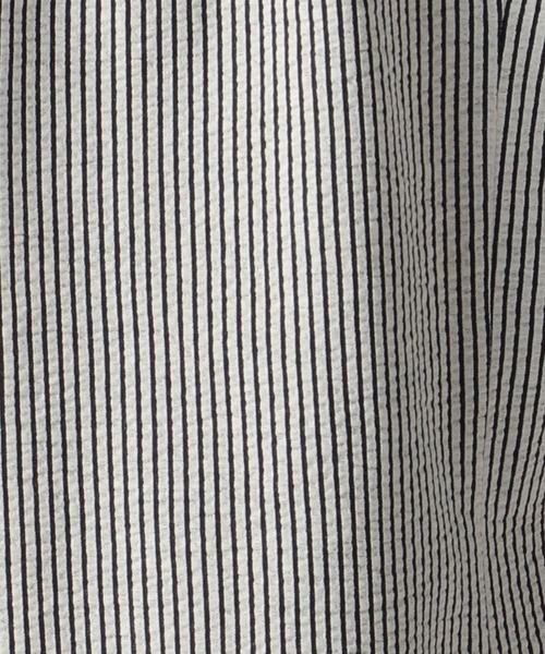 NICOLE CLUB FOR MEN（ニコルクラブフォーメン）の「【21年モデル】サッカ－イタリアンカラ－シャツ（シャツ/ブラウス・メンズ・ネイビー系1/ホワイト系1/ネイビー系2/ブラック系1・LARGE/MEDIUM/X-LARGE）」の6枚目の写真