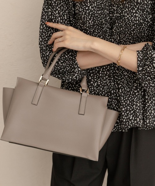 RODE SKO(ロデスコ)の「ポーチ付プチ3WAYトートバッグ(トートバッグ・レディース・ブラック/グレー系その他/ベージュ・ONE)」の3枚目の写真