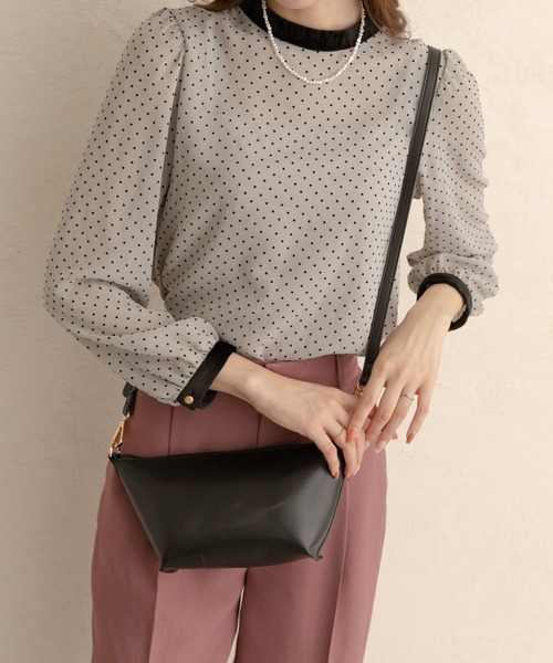 RODE SKO(ロデスコ)の「ポーチ付プチ3WAYトートバッグ(トートバッグ・レディース・ブラック/グレー系その他/ベージュ・ONE)」の8枚目の写真