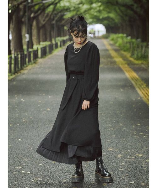 jouetie（ジュエティ）の「スリットレイヤードワンピース【セットアイテム】（ワンピース・レディース・ブラック/ブラウン/ブルー・MEDIUM）」の6枚目の写真