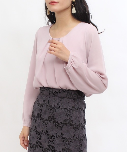 TRUDEA(トルディア)の「金具使いジョーゼットブラウス(シャツ/ブラウス・レディース・ピンクベージュ/ブラック/ライトグレー/モカ/ホワイト/ネイビー・LARGE/MEDIUM/SMALL)」の13枚目の写真