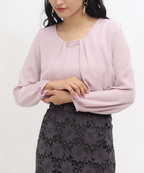 TRUDEA(トルディア)の「金具使いジョーゼットブラウス(シャツ/ブラウス・レディース・ピンクベージュ/ブラック/ライトグレー/モカ/ホワイト/ネイビー・LARGE/MEDIUM/SMALL)」の22枚目の写真