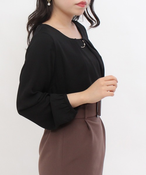 TRUDEA(トルディア)の「金具使いジョーゼットブラウス(シャツ/ブラウス・レディース・ピンクベージュ/ブラック/ライトグレー/モカ/ホワイト/ネイビー・LARGE/MEDIUM/SMALL)」の10枚目の写真