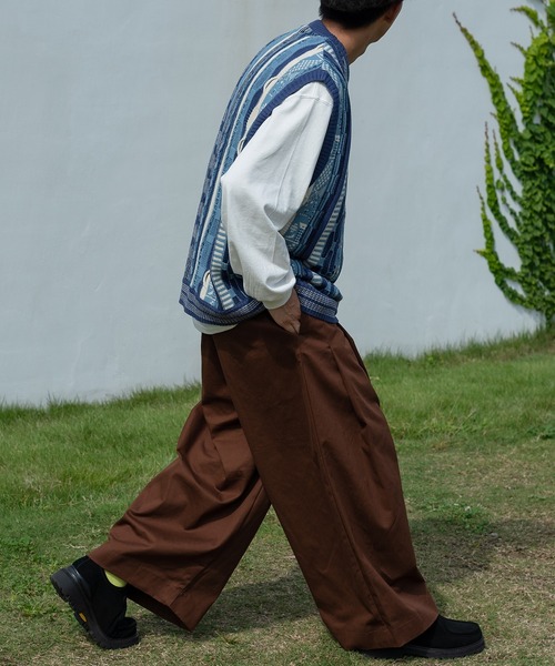 kutir（クティール）の「デザインニットベスト（ベスト・メンズ・ブラック/ブルー/グリーン/ボルドー・MEDIUM/LARGE）」の13枚目の写真