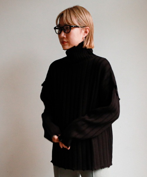 feepur（フェピュール）の「《ウォッシャブル》ダメージリブハイネックニット（ニット/セーター・レディース・ブラック/エンジ/オフホワイト/カーキ/グリーン・MEDIUM）」の8枚目の写真