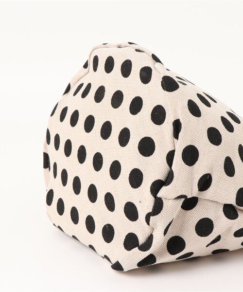 Fun & Daily（ファンアンドデイリー）の「F&D : ドットキャンバスハンドバッグ（ハンドバッグ・レディース・ブラック/ネイビー・FREE）」の3枚目の写真