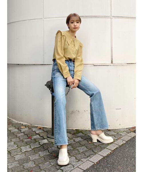 EMODA（エモダ）の「ビッグカラーロングトップ（シャツ/ブラウス・レディース・ホワイト/ブラック/ブラウン/マスタード・FREE）」の8枚目の写真