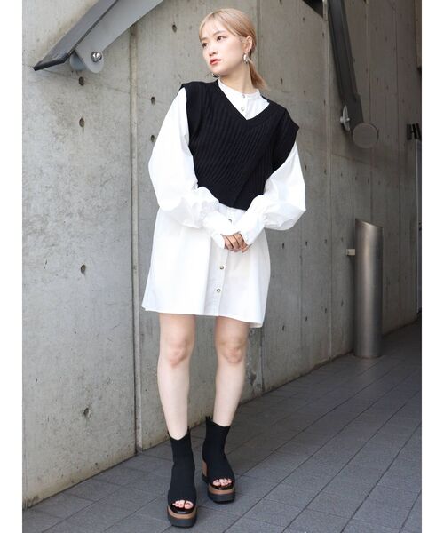 MURUA(ムルーア)の「デザインウェッジソックブーツ(ブーツ・レディース・ブラック/モカ・35/36/37)」の8枚目の写真
