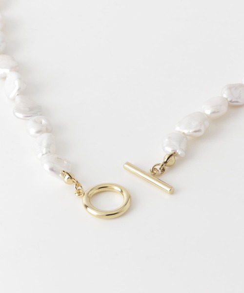 URBAN RESEARCH（アーバンリサーチ）の「バロックパールネックレス（ネックレス・レディース・オフホワイト・-）」の7枚目の写真