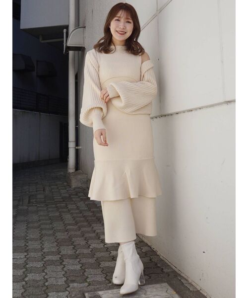 MERCURYDUO（マーキュリーデュオ）の「バックディティールボレロセットニットワンピース（ワンピース・レディース・ベージュ/オフホワイト/ピンク・FREE）」の13枚目の写真