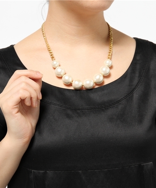 ELFORBR（エルフォーブル）の「チェーンコンビコットンパールネックレス（ネックレス・レディース・ホワイト・FREE）」の2枚目の写真