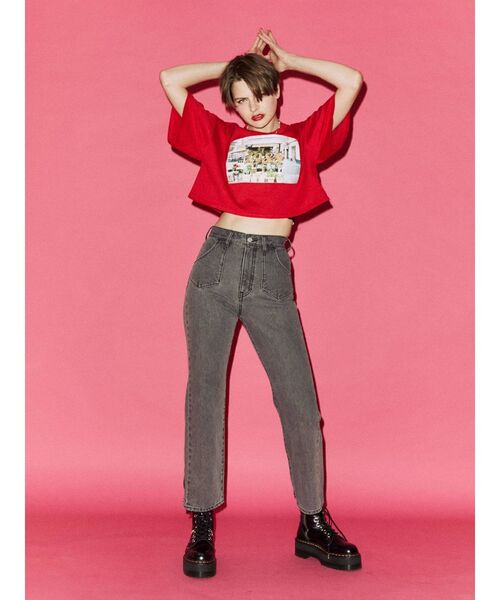 jouetie(ジュエティ)の「1988クロップド Tシャツ(Tシャツ/カットソー・レディース・ブラック/レッド/アイボリー・MEDIUM)」の6枚目の写真