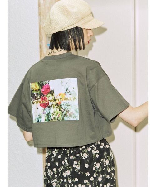 jouetie(ジュエティ)の「1988クロップド Tシャツ(Tシャツ/カットソー・レディース・ブラック/レッド/アイボリー・MEDIUM)」の13枚目の写真