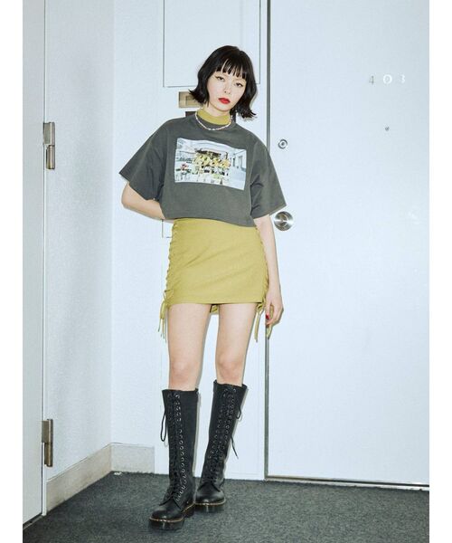 jouetie(ジュエティ)の「1988クロップド Tシャツ(Tシャツ/カットソー・レディース・ブラック/レッド/アイボリー・MEDIUM)」の19枚目の写真