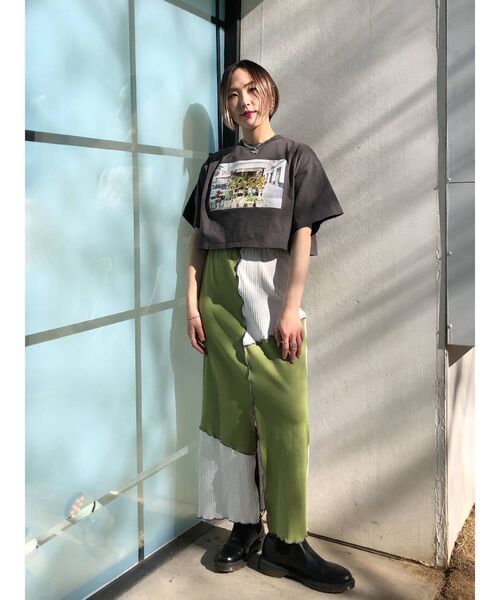 jouetie(ジュエティ)の「1988クロップド Tシャツ(Tシャツ/カットソー・レディース・ブラック/レッド/アイボリー・MEDIUM)」の21枚目の写真