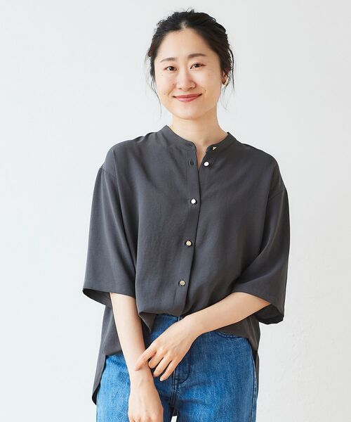 le.coeur blanc（ルクールブラン）の「2WAYジョーゼットブラウス（シャツ/ブラウス・レディース・オフホワイト/サックスブルー/ダークグレー・38）」の3枚目の写真