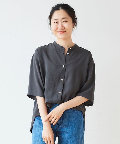 le.coeur blanc（ルクールブラン）の「2WAYジョーゼットブラウス（シャツ/ブラウス・レディース・オフホワイト/サックスブルー/ダークグレー・38）」の6枚目の写真