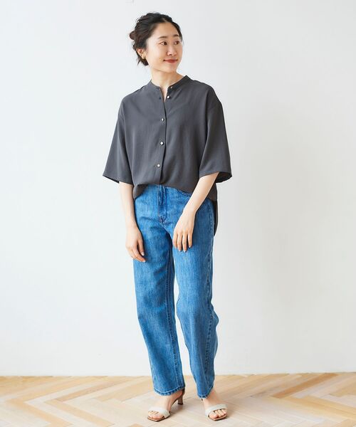 le.coeur blanc（ルクールブラン）の「2WAYジョーゼットブラウス（シャツ/ブラウス・レディース・オフホワイト/サックスブルー/ダークグレー・38）」の7枚目の写真