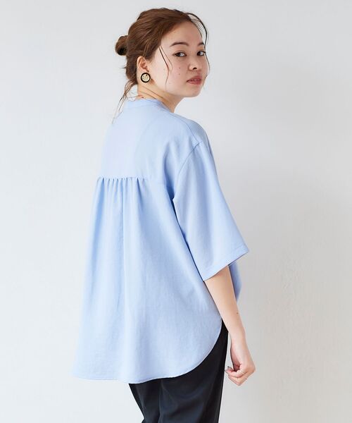 le.coeur blanc（ルクールブラン）の「2WAYジョーゼットブラウス（シャツ/ブラウス・レディース・オフホワイト/サックスブルー/ダークグレー・38）」の16枚目の写真