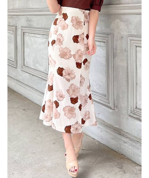 RESEXXY(リゼクシー)の「ダブルスリットマーメイドスカート(スカート・レディース・ブルー/ブラック/その他1/ベージュ・FREE)」の4枚目の写真