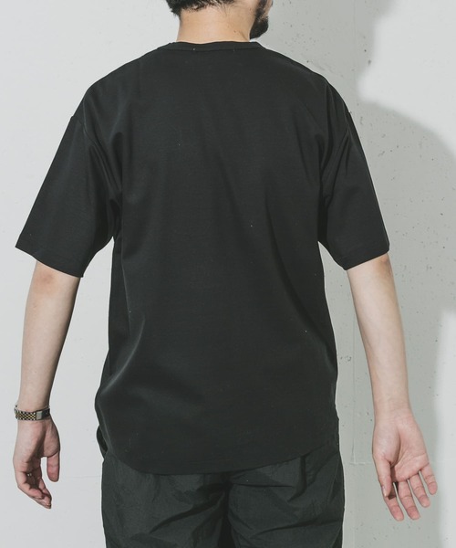 URBAN RESEARCH(アーバンリサーチ)の「シルケットポンチTシャツ(Tシャツ/カットソー・メンズ・ホワイト/ブラック/グレー系その他/ブラウン系その他/グリーン系その他/ネイビー/ブルー系その他/オレンジ系その他/ベージュ/レッド系その他・SMALL/MEDIUM/LARGE/X-LARGE)」の22枚目の写真