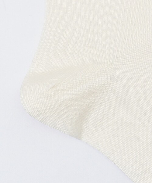 TOMORROWLAND （トゥモローランド）の「TOMORROWLAND シルクナイロン ソリッドソックス（ソックス/靴下・メンズ・ホワイト/ライトブルー/ピンク/オレンジ/グリーン/バイオレット/ブラック/ブラウン/イエロー/ライトグリーン/マジェンタ/ダークパープル・FREE）」の13枚目の写真