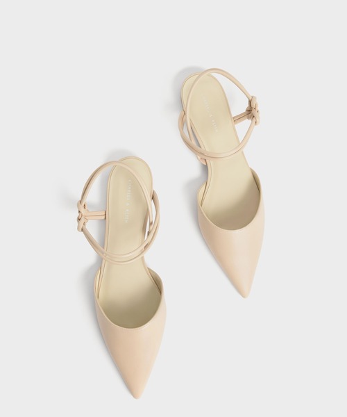 CHARLES & KEITH(チャールズ & キース)の「ノットアンクルストラップ バレリーナフラット / Knotted Ankle-Strap Ballerina Flats(バレエシューズ・レディース・オフホワイト/ブラック・23cm/25.5cm/22.5cm/23.5cm/25cm/24.5cm)」の5枚目の写真