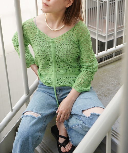 VENCEEXCHANGE（ヴァンスエクスチェンジ）の「クロシェ編みフロントシャーリングプルオーバー（ニット/セーター・レディース・ダークブルー/ブラック/ホワイト/グリーン/ピンク・M）」の21枚目の写真