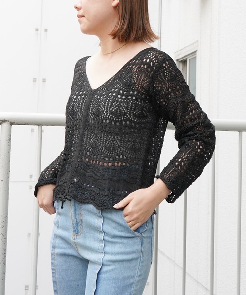 VENCEEXCHANGE（ヴァンスエクスチェンジ）の「クロシェ編みフロントシャーリングプルオーバー（ニット/セーター・レディース・ダークブルー/ブラック/ホワイト/グリーン/ピンク・M）」の13枚目の写真