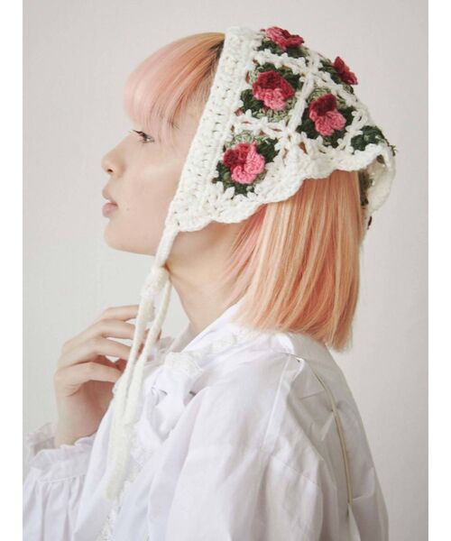 merry jenny（メリージェニー）の「gardenクロシェヘッドスカーフ（ストール/ショール・レディース・オフホワイト/ブラック・FREE）」の5枚目の写真