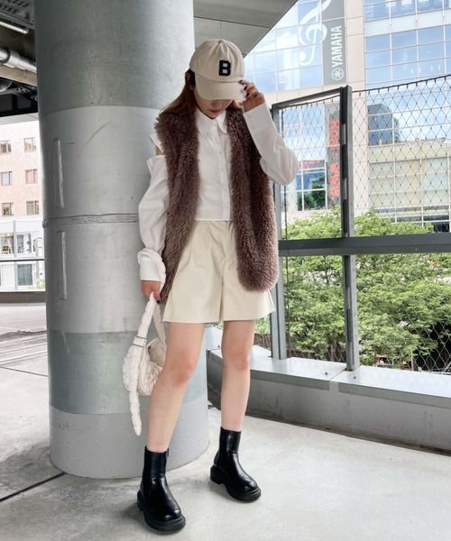 WEGO（ウィゴー）の「WEGO/ボリュームファーベスト（ベスト・レディース・ライトグレー/アイボリー/ライトブラウン/ブラック・FREE）」の14枚目の写真