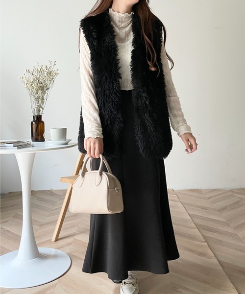 WEGO（ウィゴー）の「WEGO/ボリュームファーベスト（ベスト・レディース・ライトグレー/アイボリー/ライトブラウン/ブラック・FREE）」の7枚目の写真