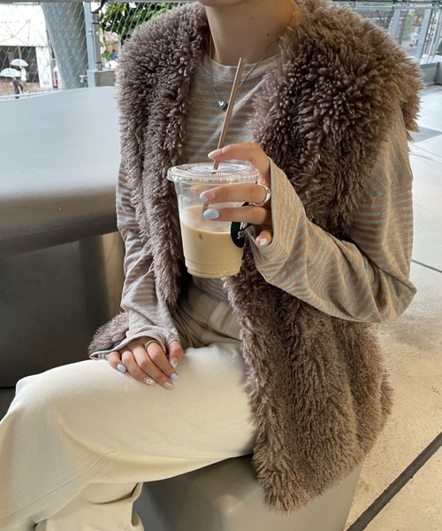 WEGO（ウィゴー）の「WEGO/ボリュームファーベスト（ベスト・レディース・ライトグレー/アイボリー/ライトブラウン/ブラック・FREE）」の22枚目の写真