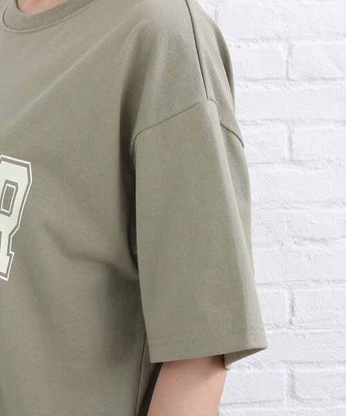 SHOO・LA・RUE(シューラルー)の「◆カレッジプリントTシャツ(Tシャツ/カットソー・レディース・カーキ/ナチュラル・01/02/03)」の5枚目の写真