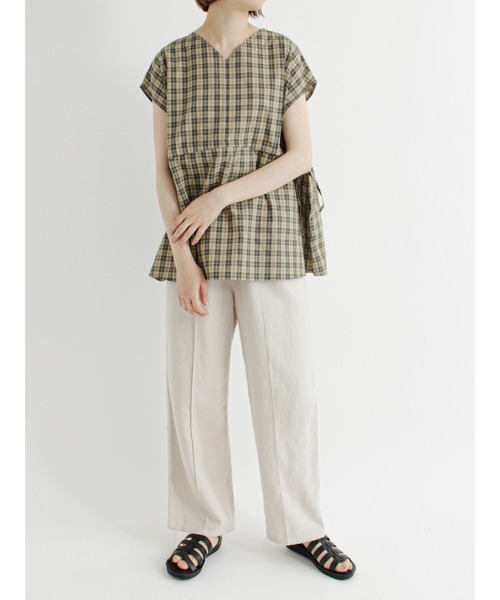 Samansa Mos2 blue（サマンサモスモスブルー）の「ピンタックイージーパンツ（その他パンツ・レディース・グレー/イエロー/ライトベージュ/チャコール・ﾌﾘ-）」の7枚目の写真