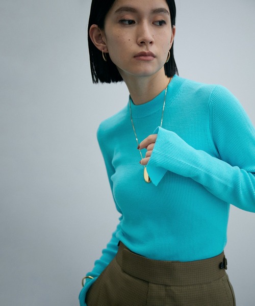 ADAM ET ROPE'（アダムエロペ）の「アンチピリングリブクルーネックプルオーバー（ニット/セーター・レディース・ホワイト/ブラック/レッド/サックスブルー/ピンク/イエロー・FREE）」の8枚目の写真