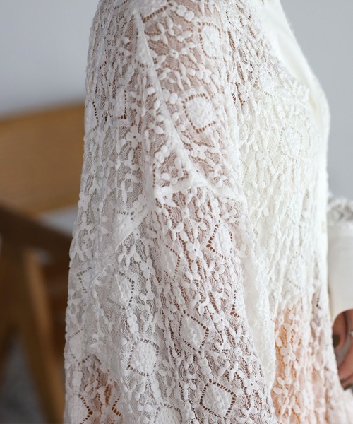 mi via loca（ミヴィアロカ）の「レースバンドカラーシャツ（シャツ/ブラウス・レディース・ブラック/オフホワイト・FREE）」の13枚目の写真