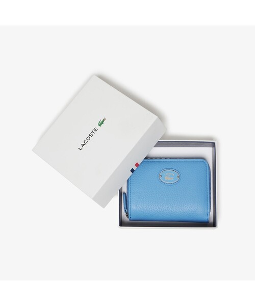LACOSTE（ラコステ）の「オリジンクロック メタルプレートスモールジップウォレット（財布・レディース・ライトブルー・FREE）」の3枚目の写真